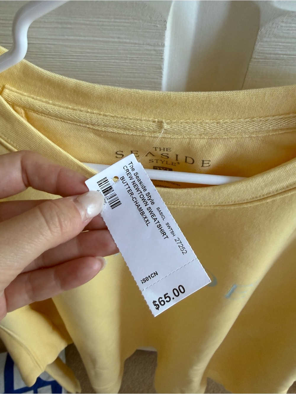 Seaside Style Yellow Crewneck - Picture 2 of 3